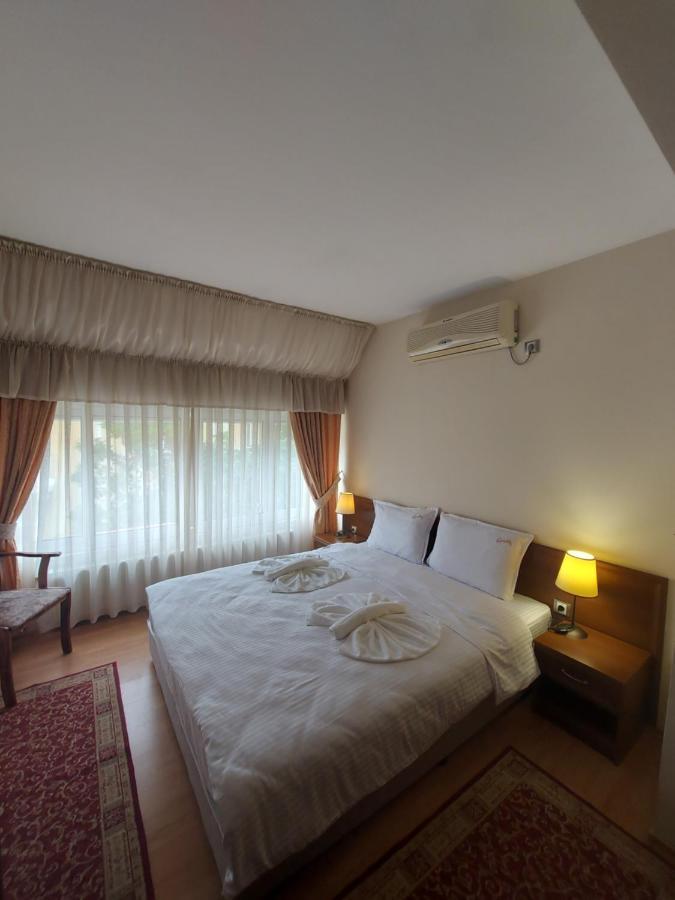 Elegant Complex Ξενοδοχείο Πάζαρτζικ Εξωτερικό φωτογραφία